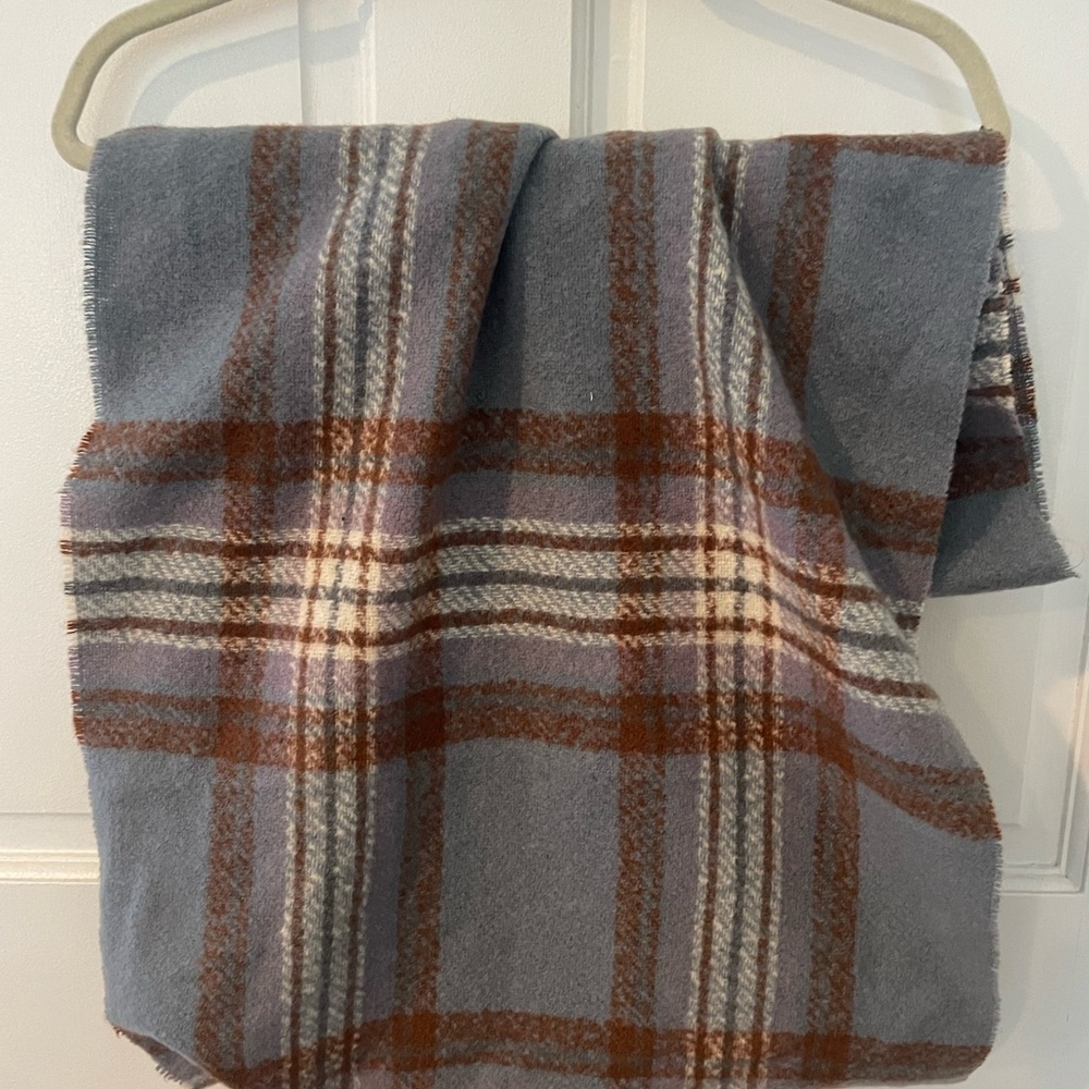 Cozy Plaid Blanket in Blue and Brown